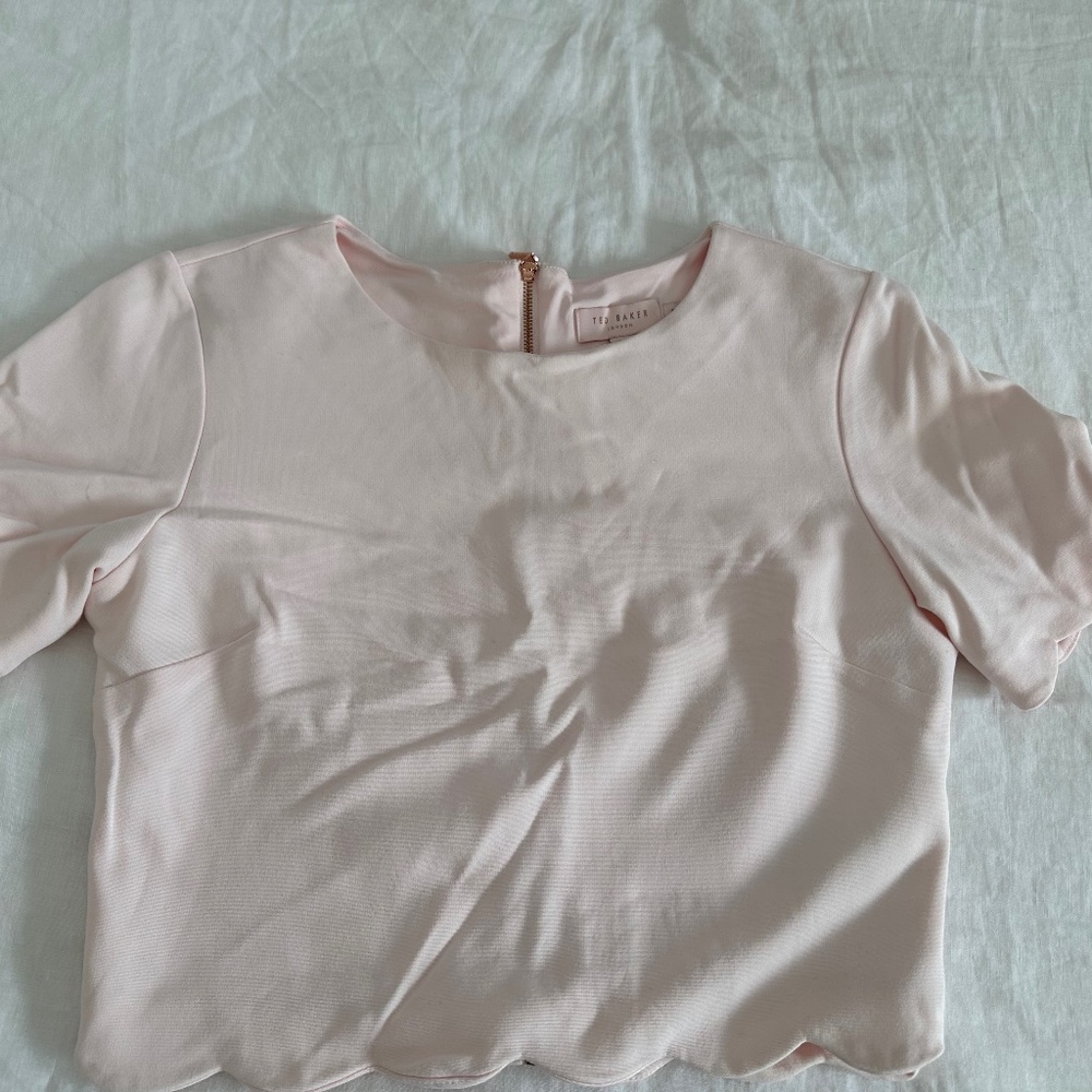 Ted Baker Light Pink Scallop Hem Short Sleeve Top